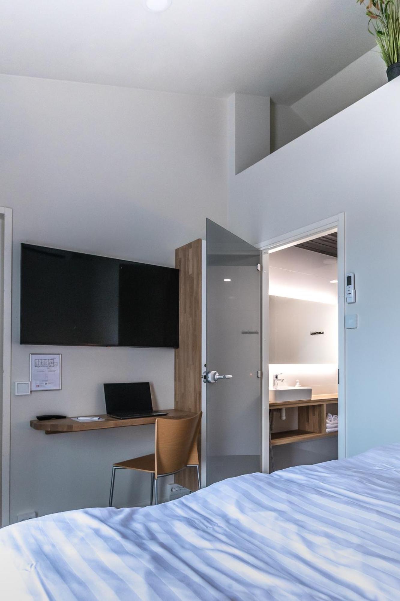 De Gamlas Hem Hotel & Restaurant オウル エクステリア 写真