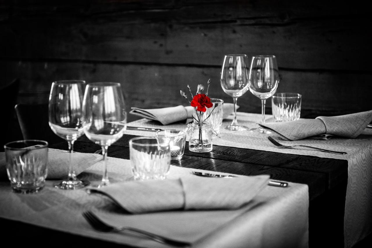 De Gamlas Hem Hotel & Restaurant オウル エクステリア 写真