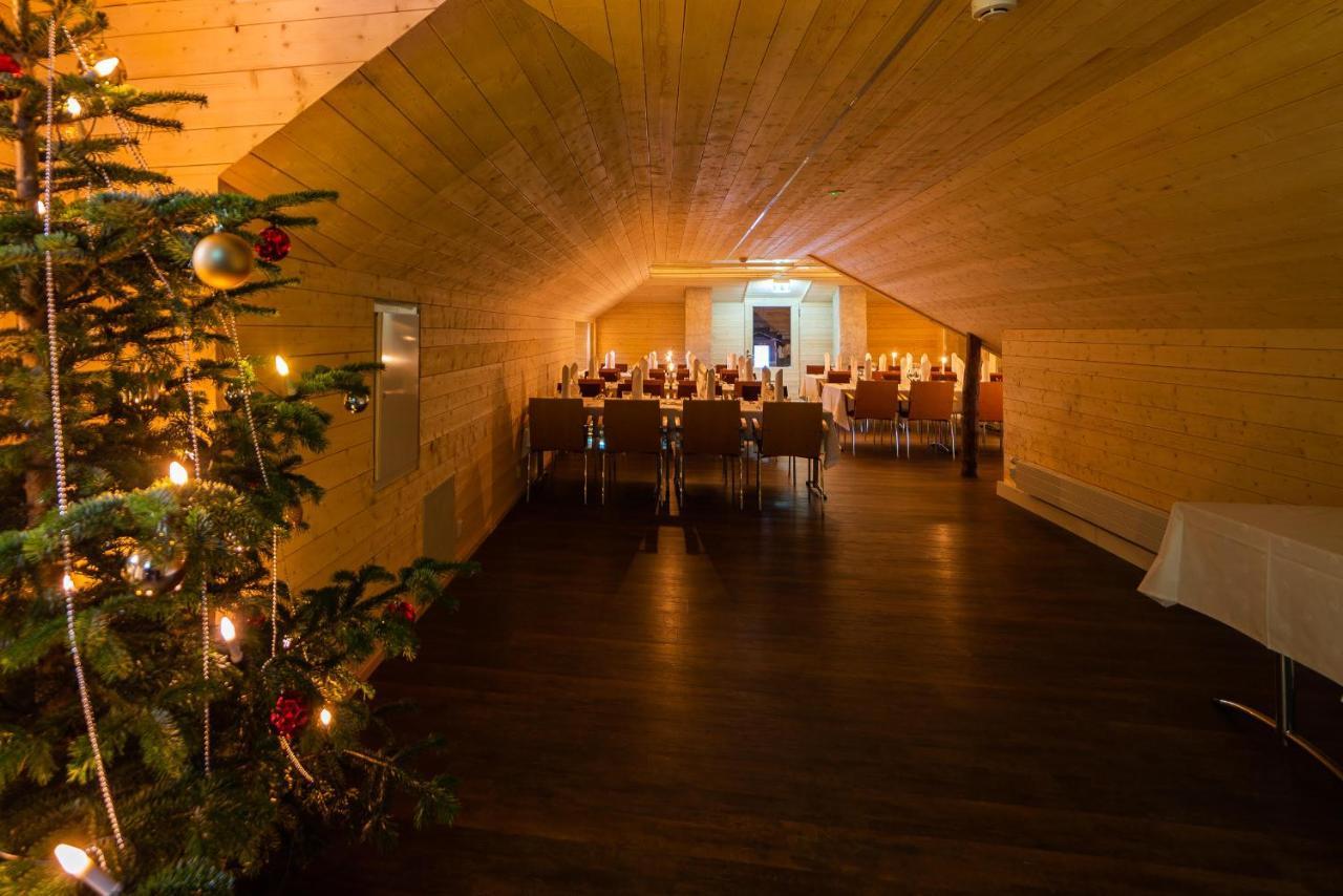 De Gamlas Hem Hotel & Restaurant オウル エクステリア 写真