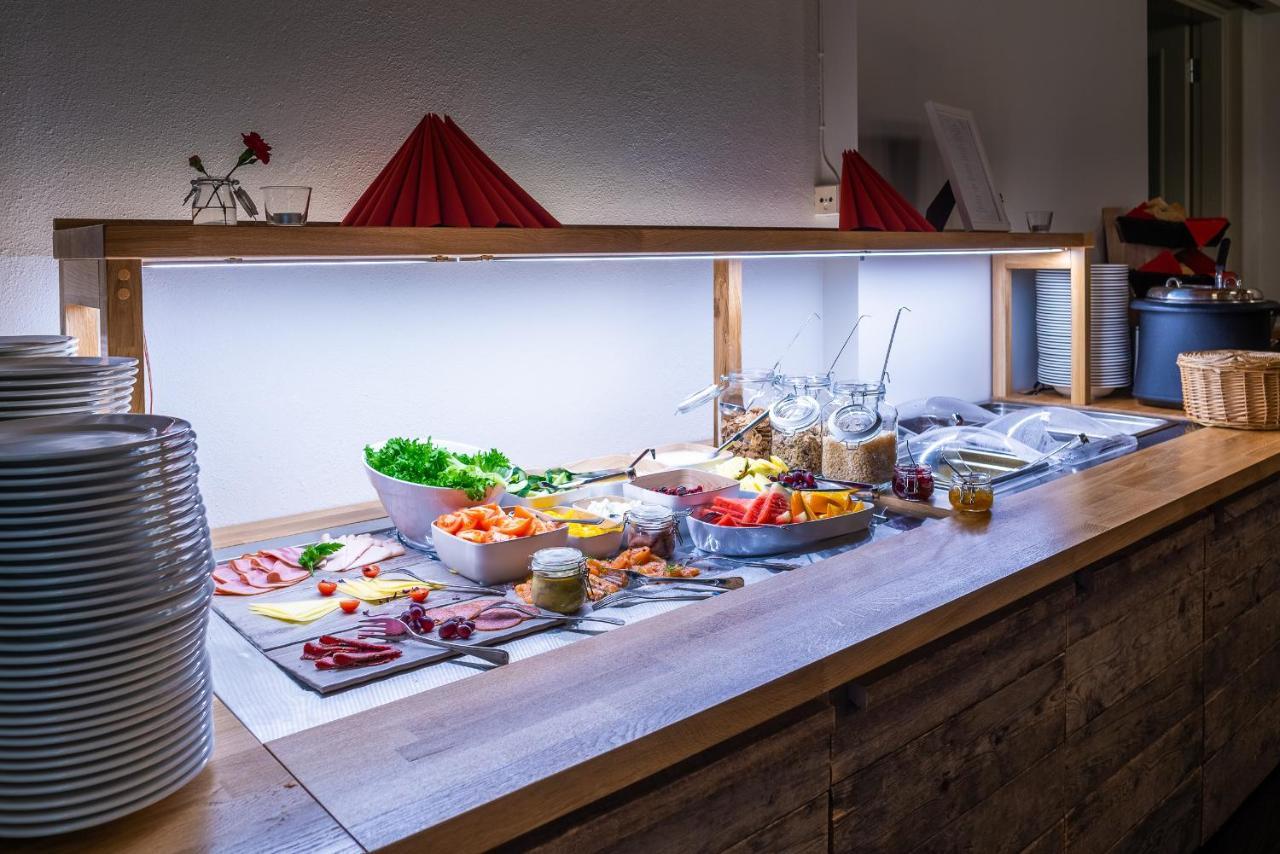 De Gamlas Hem Hotel & Restaurant オウル エクステリア 写真