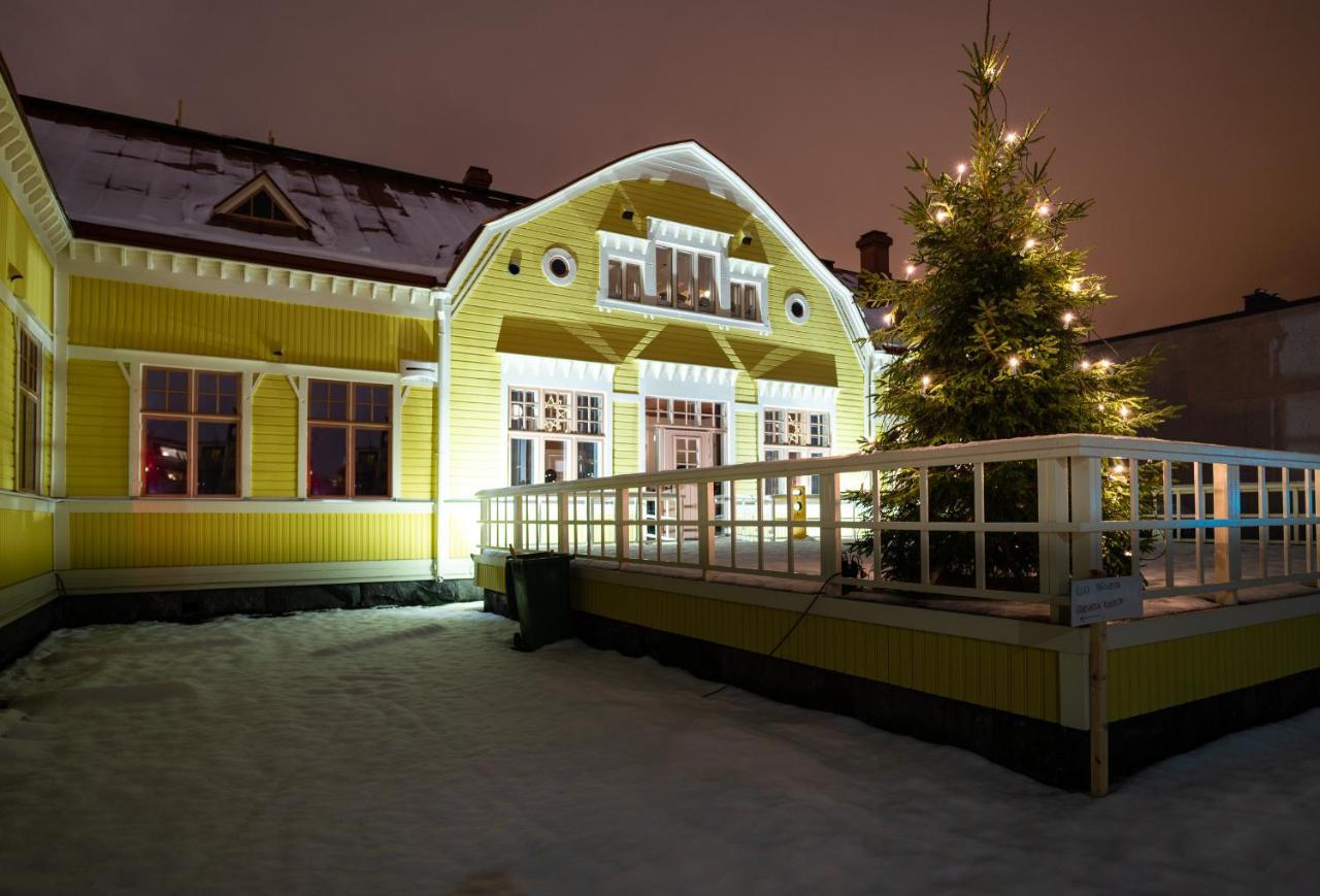 De Gamlas Hem Hotel & Restaurant オウル エクステリア 写真