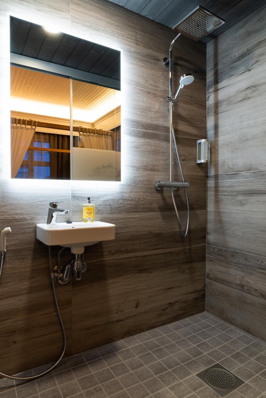 De Gamlas Hem Hotel & Restaurant オウル エクステリア 写真